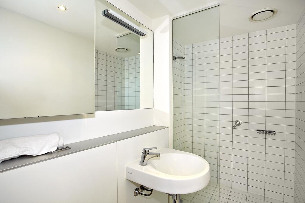 Astra Apartments เมลเบิร์น ห้อง รูปภาพ