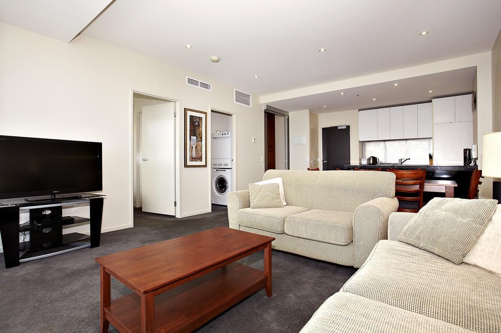 Astra Apartments เมลเบิร์น ห้อง รูปภาพ