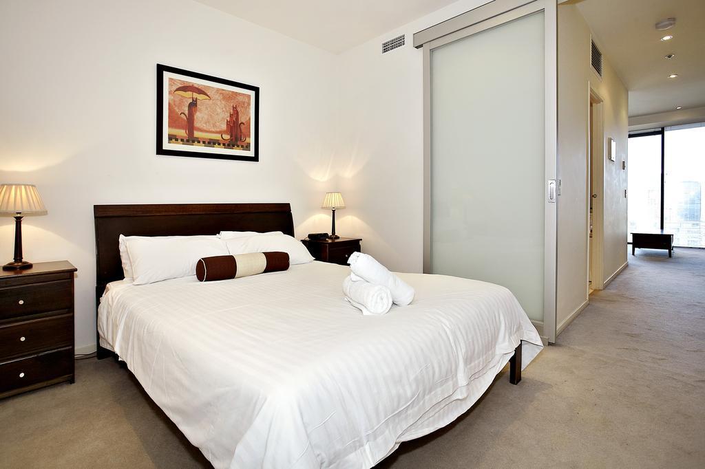 Astra Apartments เมลเบิร์น ห้อง รูปภาพ